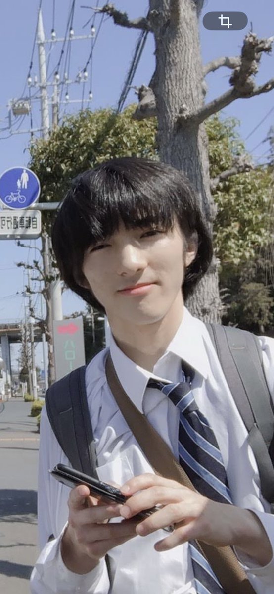 asahi_rop's tweet photo. 高校生のみなさん
ご卒業おめでとう‼️
僕も高校生の時がありました

ここから成人して社会に出ていくわけですが
自分の道を信じて！
色々ありますが人生は長いので、またいつか会いましょう
軽音楽部で頑張った経験が、
いつか役に立つと思います！
これからも音楽を好きでいてね👍 https://t.co/3UpKUvEDpt