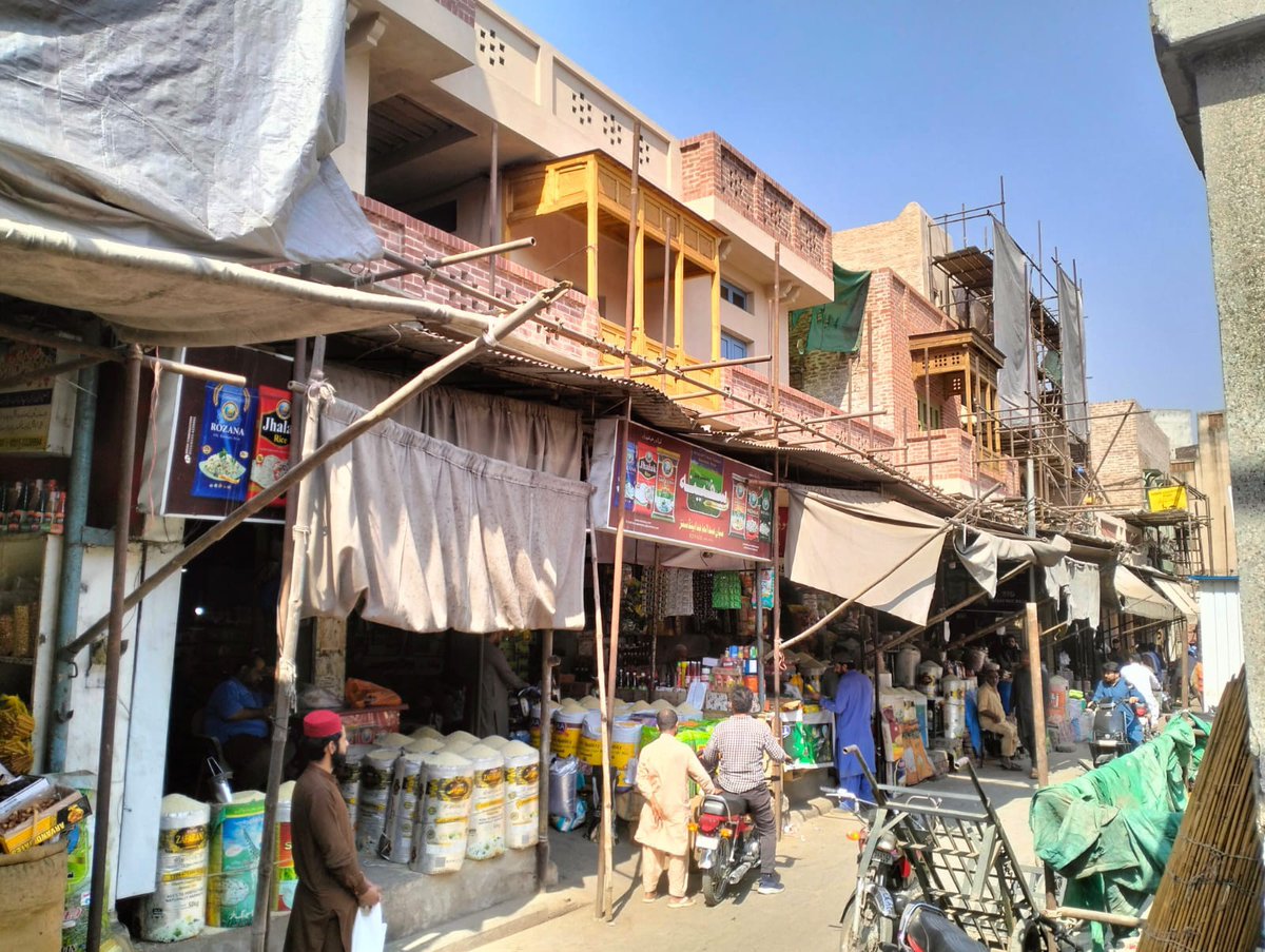 WCLAuthority's tweet photo. Ongoing Rehabilitation Work at Spice Market Walled City Lahore.
#wcla #walledcitylahoreauthority #lahoreheritage #spicemarket #workinprocess @cmopunjabpk @Marriyum_A https://t.co/7kfonzexvl