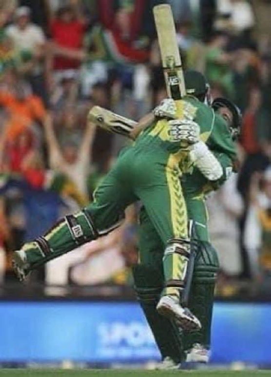 VincentBarnes60's tweet photo. Today marks the 20th anniversary of the most memorable matches I was involved in with the Proteas.Who can forget 12 March 2006 at the Wanderers (The @hershybru show) The greatest one day match of all time. #438Game https://t.co/plzGSIOjJX