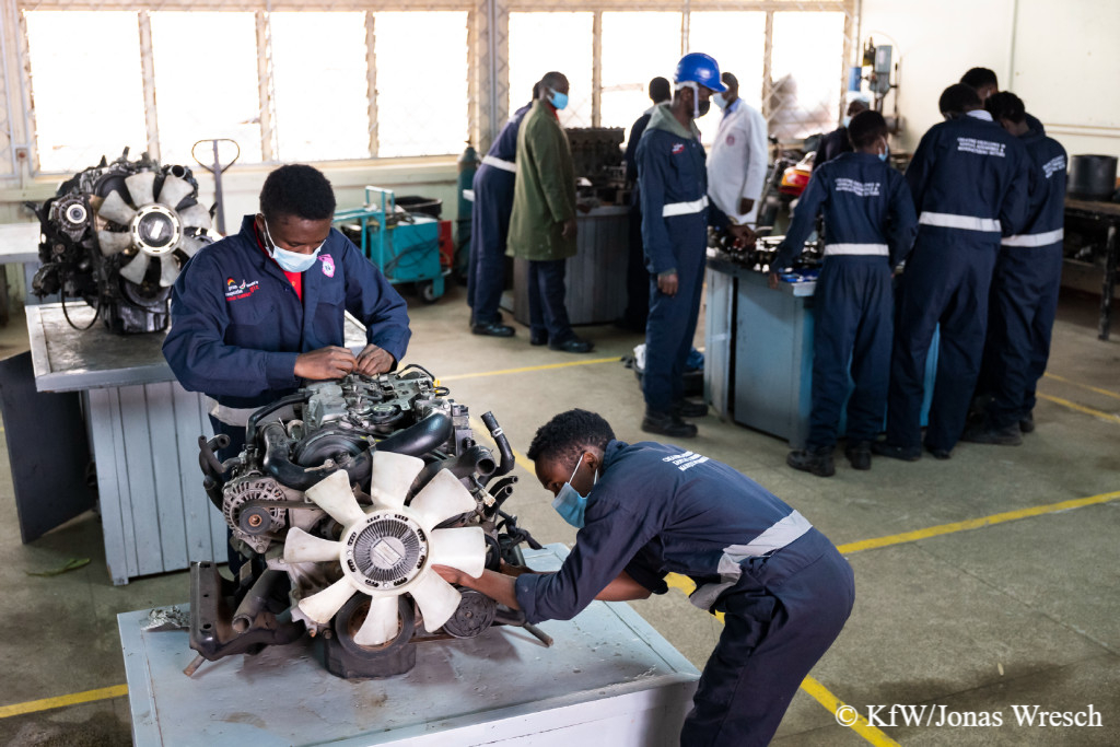 KfW Bankengruppe tweet media