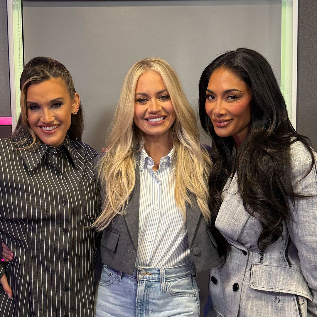 hitsradiouk's tweet image. The reunited @pussycatdolls joined Hits Radio Breakfast 🙌 #PCD #PCDForeverTour
hellorayo.co.uk/hits-radio/ent…