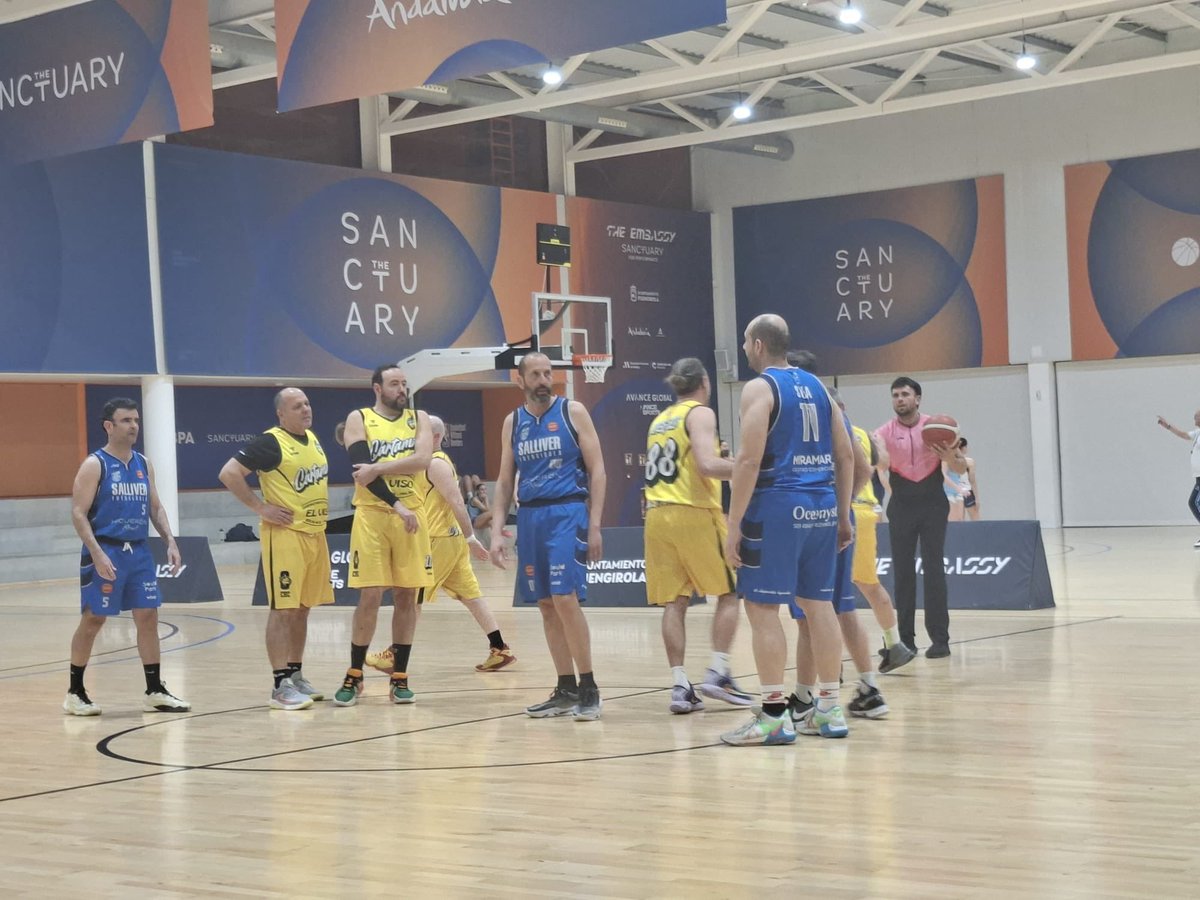 C.B. Cártama tweet media