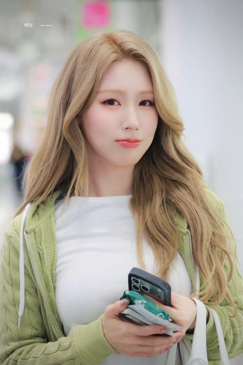 970131my's tweet photo. 260312 💚💕

#아이들 #idle                       
#미연 #MIYEON https://t.co/plmP9cH6CP