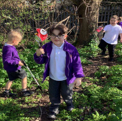 PrimaryElaine's tweet photo. Our Year 1 and 2 eco-warriors have been busy protecting our planet! 🌍 The children took to the school field for a very successful litter pick, they  absolutely loved making a difference! 🚮✨ https://t.co/V3RXwGbcS9