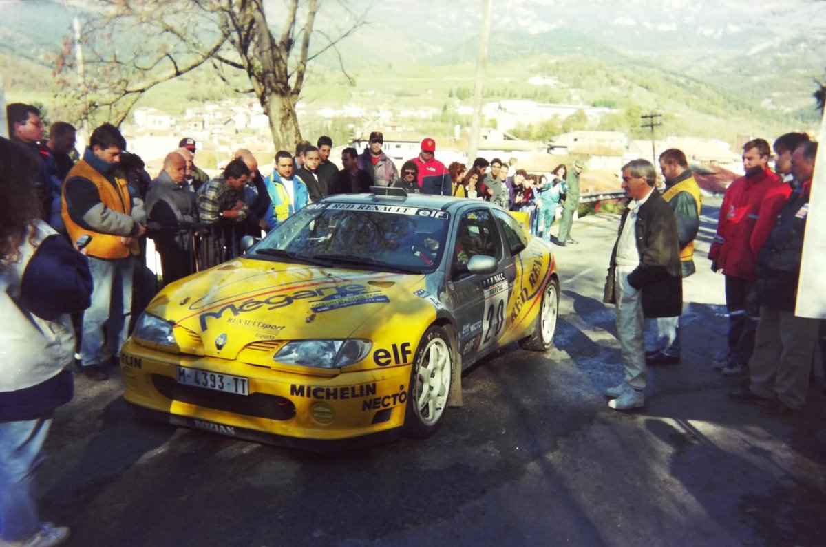 Driving hard! tweet media