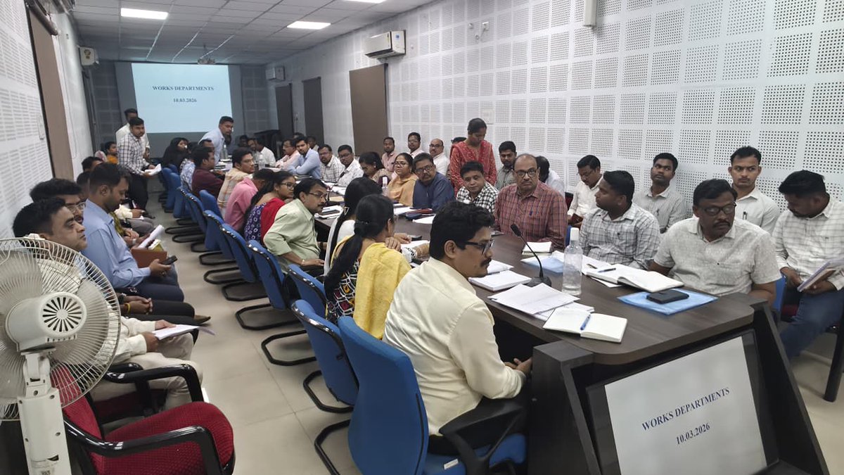 Collector & DM, Balangir tweet media