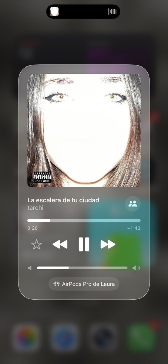 lauradelapee's tweet photo. mi banda sonora del último mes https://t.co/rowEvVVItt