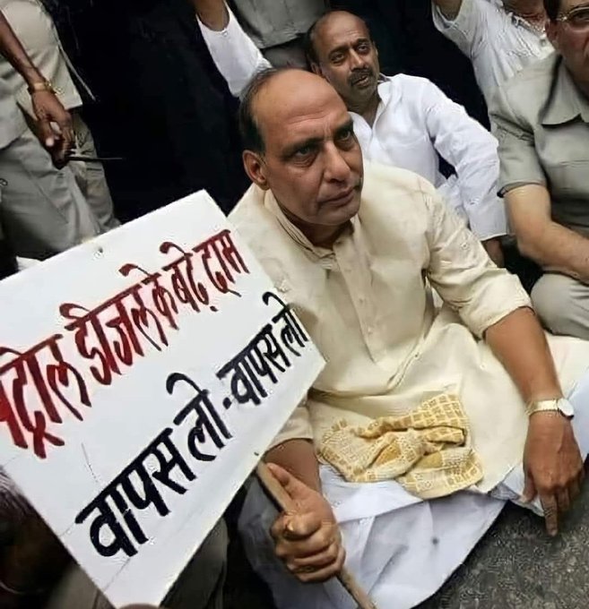 Citizenkishan64's tweet image. And where is your Papa #Surrender_Modi, he has again bunked his parliament classes today &amp;amp; roaming in #Kerala &amp;amp; #Tamilnadu begging for votes, &amp;amp; why is ur #UncleRajnath sitting on the streets?