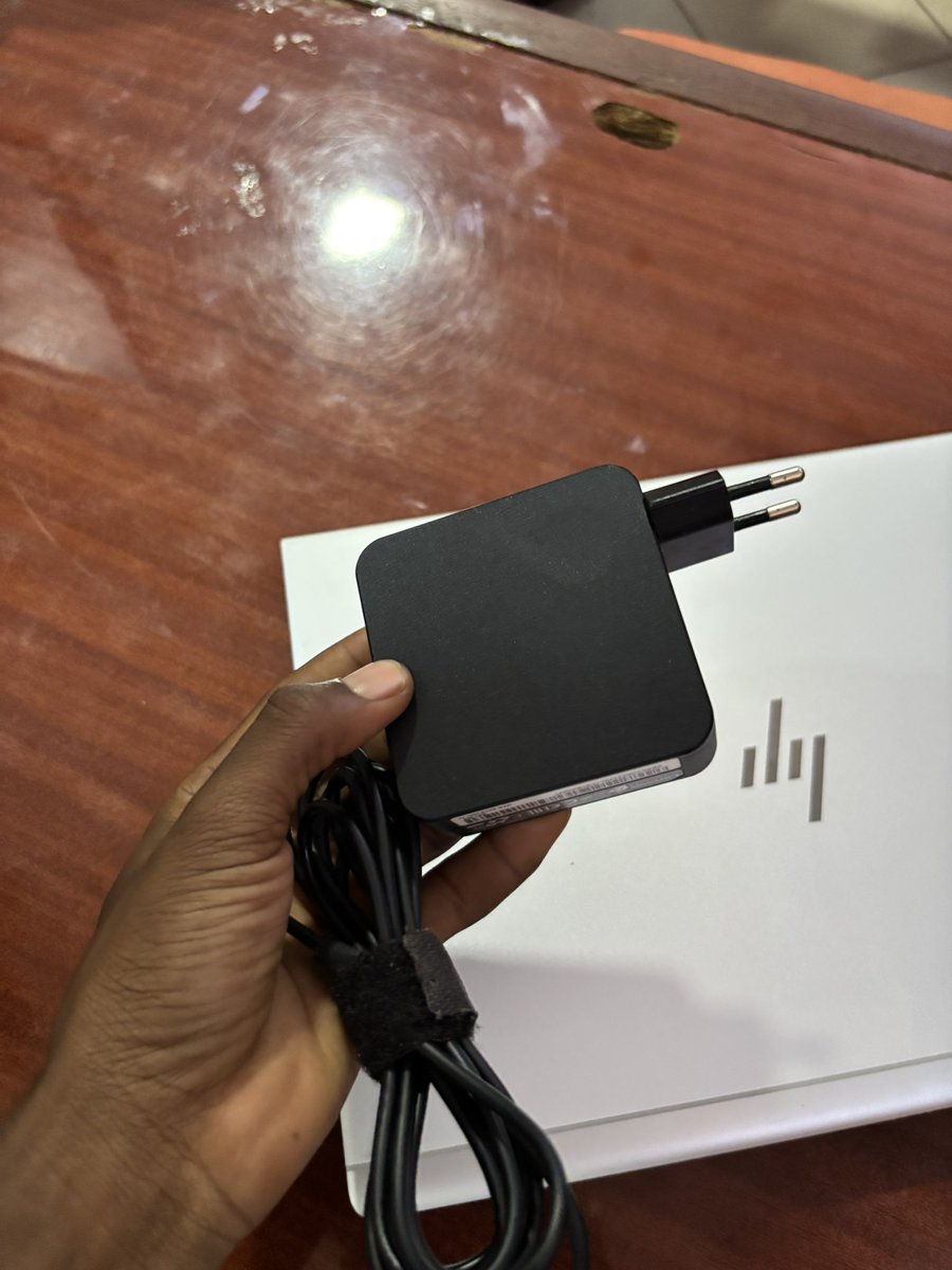 mrboakye23's tweet photo. I made a bigboy purchase today 
HP laptop 8th Gen  , core i6  intel.
God did . https://t.co/B1x7Q5M6N2