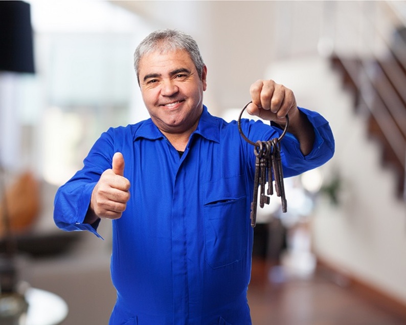 YourIdeasOnline's tweet photo. Protect your home with better lock security. 🔐

Discover easy locksmith security tips for Australian homes to keep your property and family safe.

Read here 👉
https://t.co/9U2EADhJxf

#HomeSecurity #LocksmithTips #AustralianHomes #HomeSafety #SecurityTips https://t.co/svhAbWeDx7