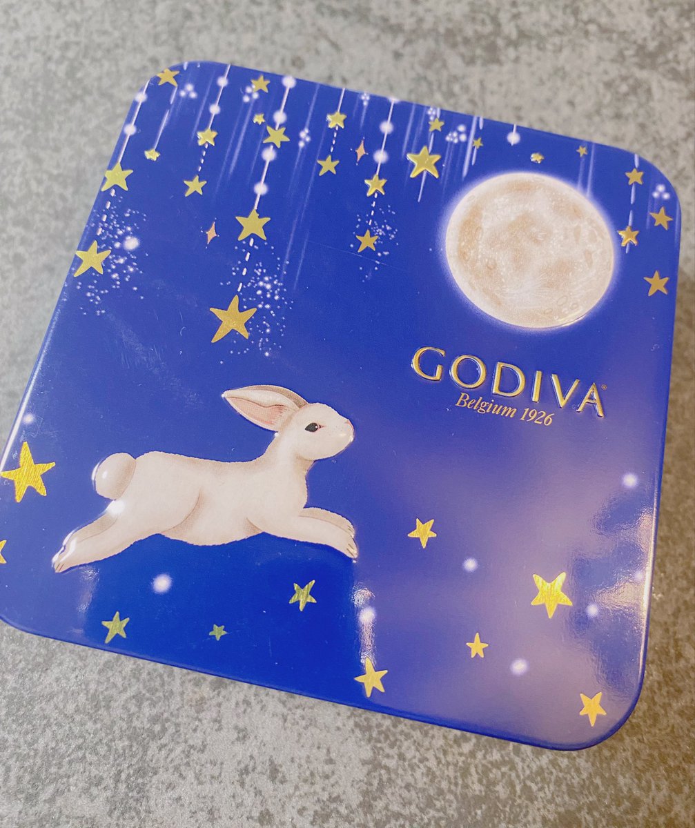 aaa446sm's tweet photo. この缶LUNÉとはるあみたいですき🌙🐰
#andteam https://t.co/f23jPWYmUc