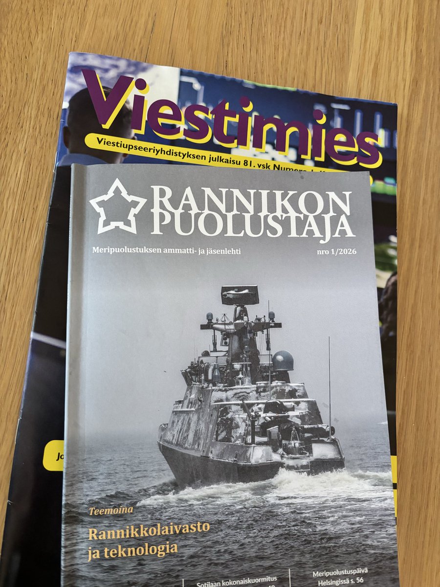Nyt on ajankohtaista ja kunnollista: uunituore RP ja paljon juttua merimiinoista! Viestimiehessä kyberiä kyberin perään.