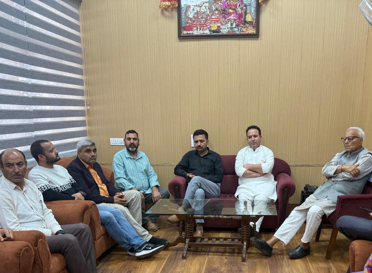 Sunil_SharmaBJP's tweet photo. Chaired an organisational meeting with senior leaders of #Padder in Jammu. Discussed ways to strengthen the party's outreach & engagement in the region. https://t.co/fxFHeuG9dC