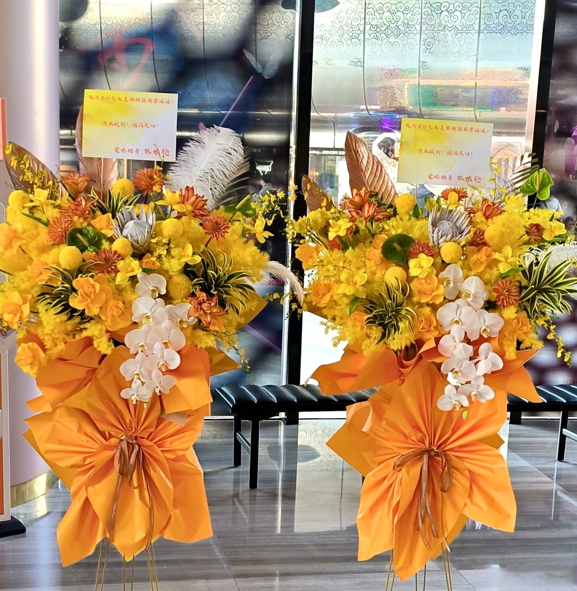 LeonaGao's tweet image. Don’t miss the [演出名称] live show!   When: [日期，如Oct 15] | Where: [场地，如City Theater]  Grab tickets now—limited spots left!  #LivePerformance #MustSee