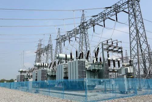 osazenoo's tweet photo. Nigeria signed the Presidential Power Initiative with Siemens Energy in 2019, with a roadmap to reach 7,000MW by 2021, 11,000MW by 2023, and 25,000MW by 2025. Yet seven years later, the project is still largely around the pilot phase.

We are not serious nation on this electricity issue.