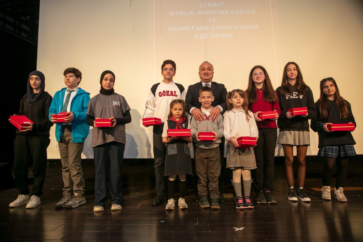 🇹🇷🇹🇷 12 Mart İstiklal Marşımızın Kabulü ve  İstiklal Şairimiz Mehmet Âkif Ersoy'u Anma Günü 🇹🇷🇹🇷 

#YeşilleMavininBuluştuğuYerGüzelbahçe