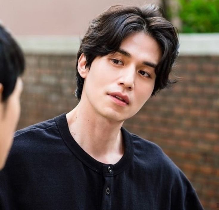 max 🪭 tweet media