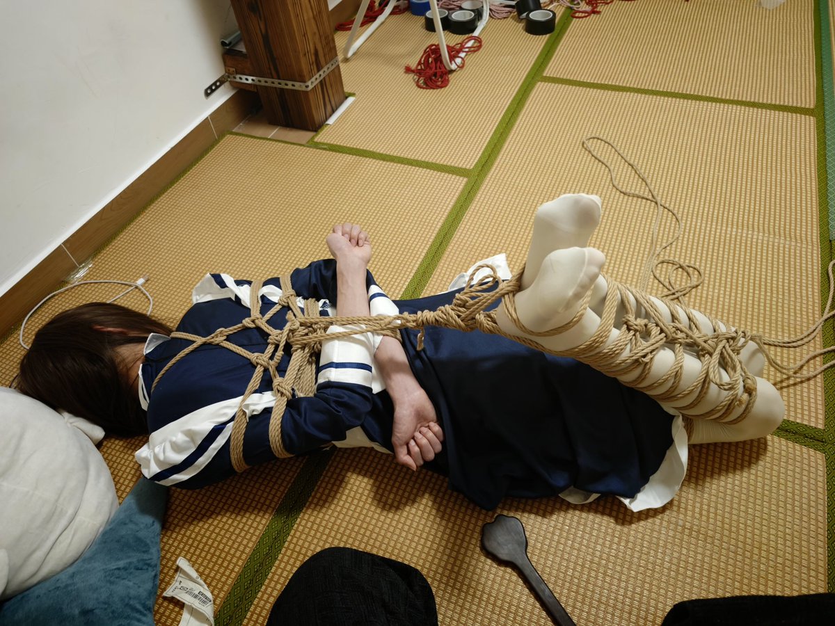 Ecio101's tweet photo. 突然来了波流量 是我加标签的缘故吗
#shibari #kinbaku #rope #ropeart #bandage #縛 #束縛 #捆绑 https://t.co/U6IojmcxS1