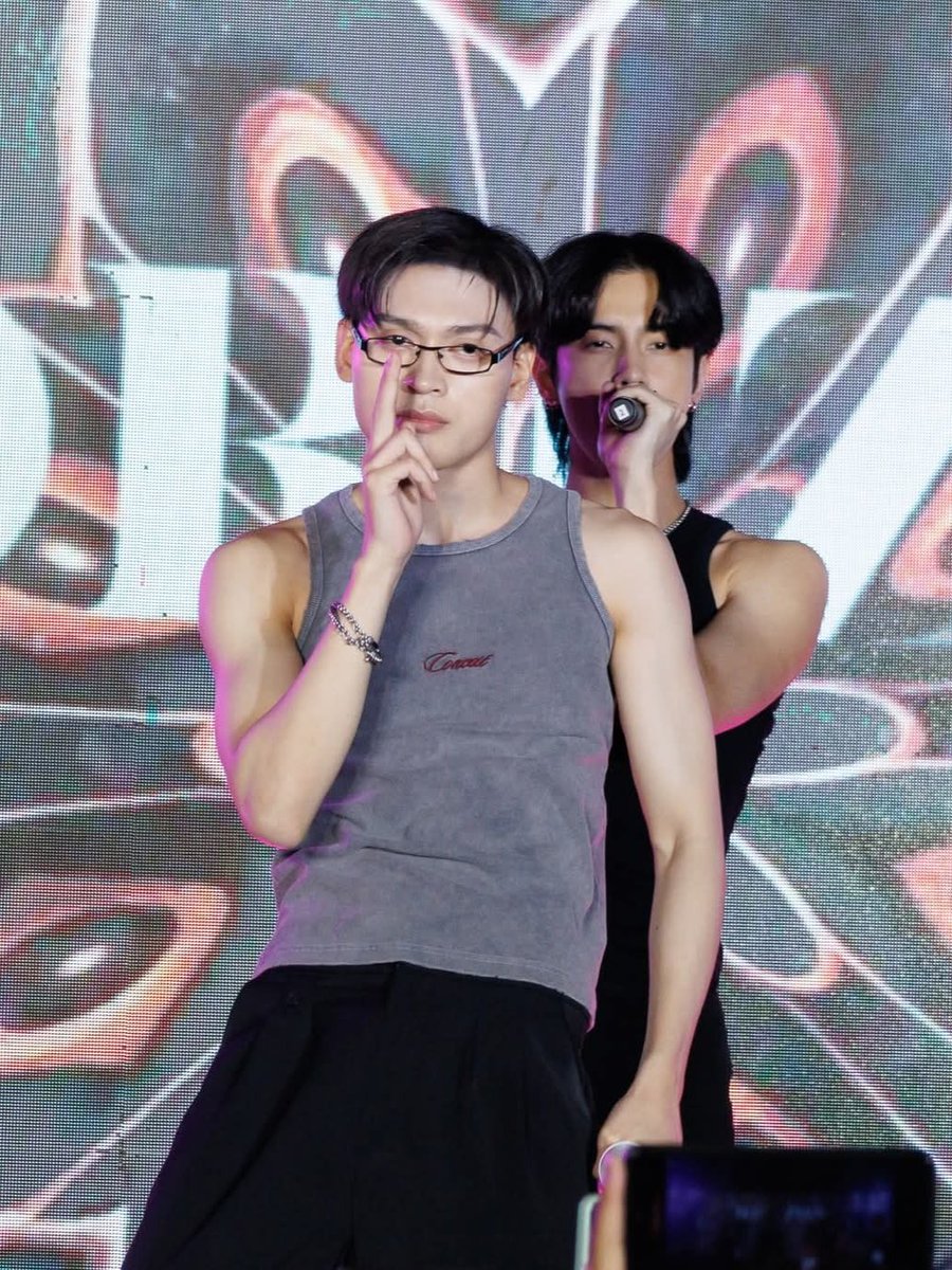 double kill
facebook.com/share/p/18Krw1…

#HORI7ON_PMCCMakati
#HORI7ON #호라이즌  
<a href="/HORI7ONofficial/">HORI7ONofficial</a> <a href="/HORI7ON_twt/">HORI7ON member</a>