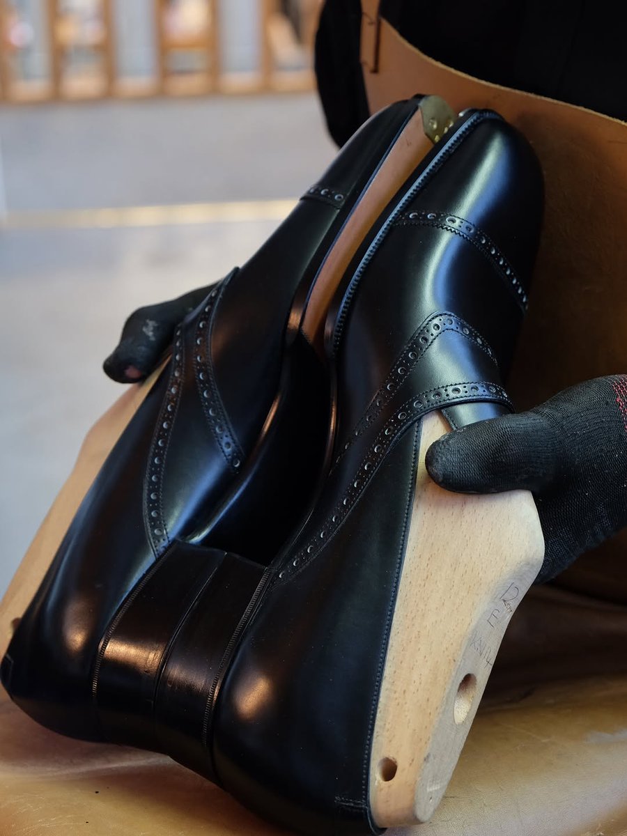 For over 25 years, <a href="/gazianogirling/">Gaziano Girling</a> has been crafting men’s shoes in England, blending Italian comfort with British tradition. Their designs reinvent the classics, balancing contemporary and timeless style with exceptional fit and enduring quality.