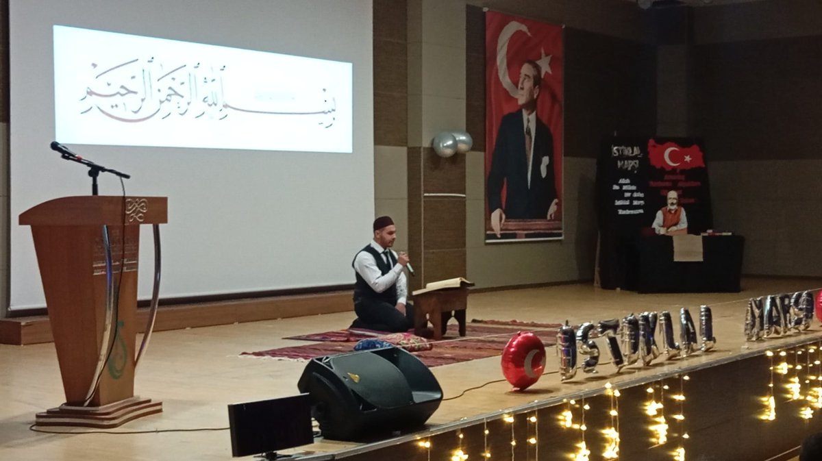 sarkislamem's tweet photo. İstiklal Marşı'nın Kabulü'nün 105. Yıl dönümü ve Mehmet Akif Ersoy'u Anma Günü dolayısıyla Şarkışla Anadolu İmam Hatip Lisesi öğretmen ve öğrencileri tarafından program düzenlendi.

📍12 Mart İstiklal Marşının Kabulü ve Mehmet Akif Ersoy'u Anma Günü

@sivasmem 
@sarkislakymkmlk https://t.co/S8NHVmrjhn