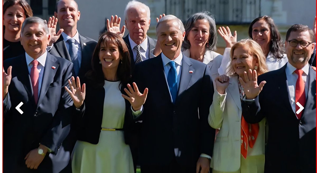 Todos duchados, con corbata, pelo limpio, sin tatuajes caneros ni guaguas colgando, que alivio más grande...🇨🇱👏🏻👏👏
‼️ VIVA CHILE ‼️