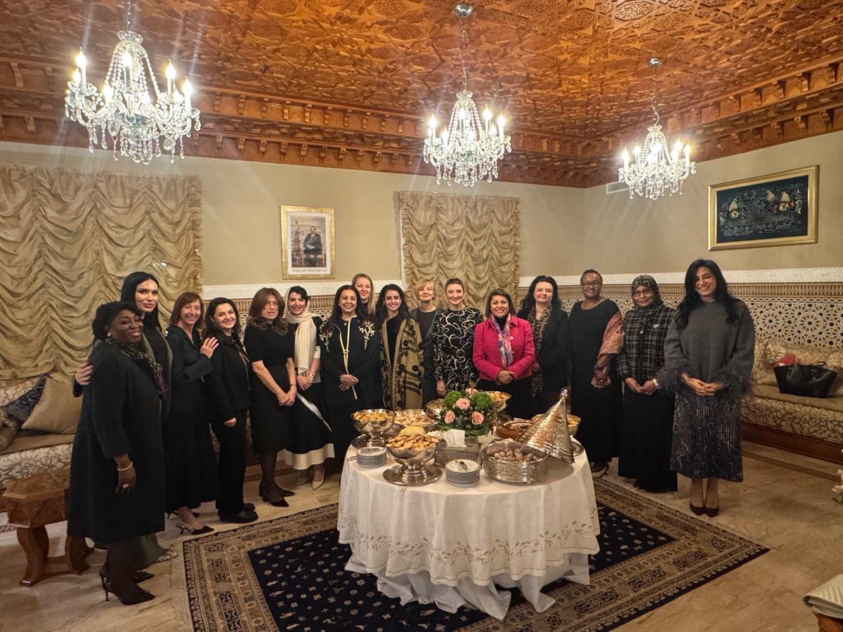 Marruecos en España tweet media