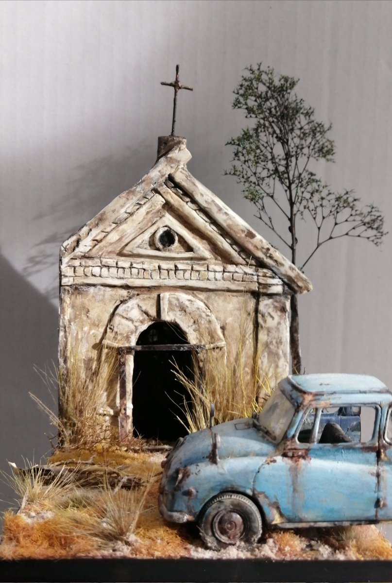 ラトキエ tweet media