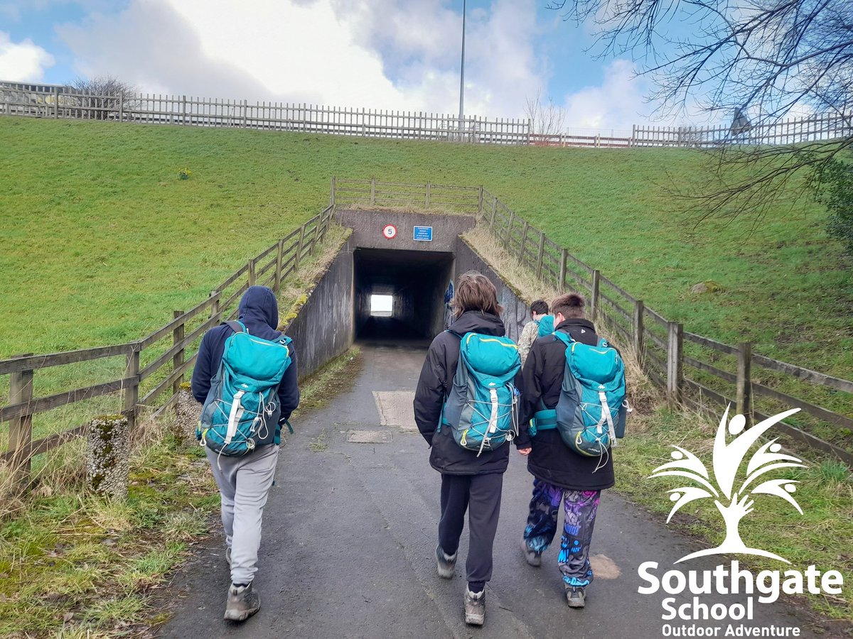 southgateHD5's tweet photo. Woodland #DofE putting their map reading skills into practice today, as part of a @DofE Taster Day. 🗺🧭
#MapReading #NeverStopExploring #LearningAway #OutdoorClassroom
@KirkleesCouncil @EVOLVEadvice @OrdnanceSurvey @SchoolTravelOrg @TOG24Official @TrailMagazine https://t.co/hgwUPvc6LG