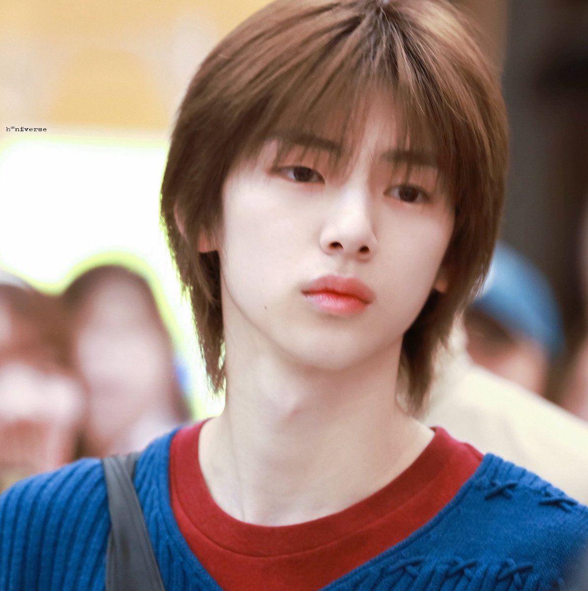 ขอโทษที่มองเห็นภาพซ้อน…