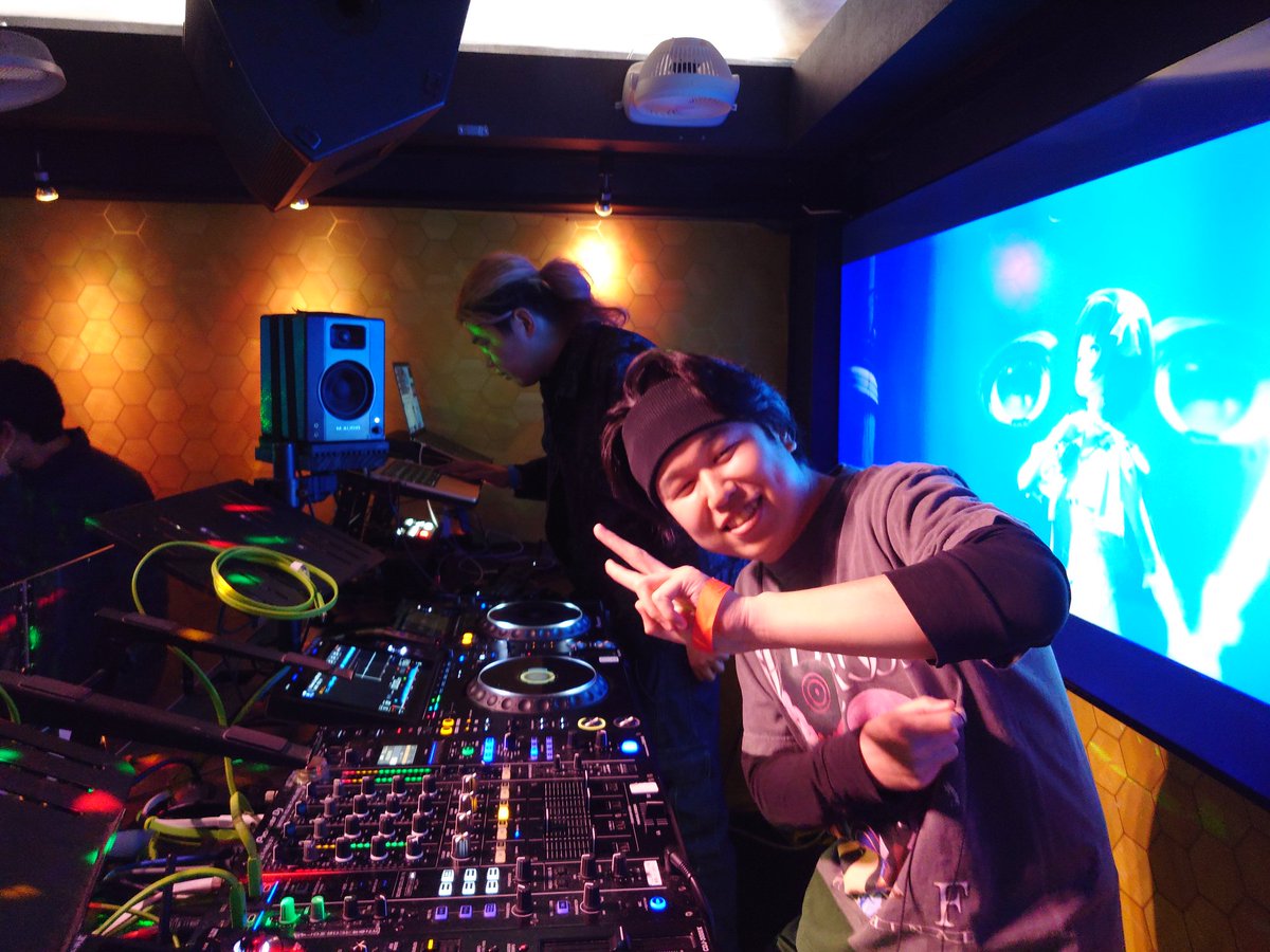 Laぶい tweet media