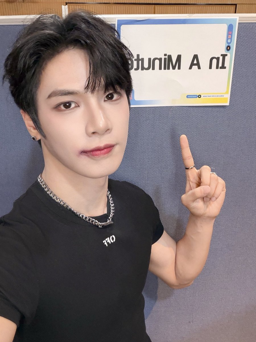INAMINUTE_OFFI's tweet photo. Broken Doll 엠카운트다운 첫 방송 끝🧸
이닝이들 앞으로도 있을 Broken Doll 활동 많이 기대해주세요💖

#InAMinute #인어미닛
#WhoDoYouLove_INeedYou
#JUNTAE #준태 #JAEJUN #재준 #HYUNYEOP #현엽 https://t.co/XJ7SNGIkJ8