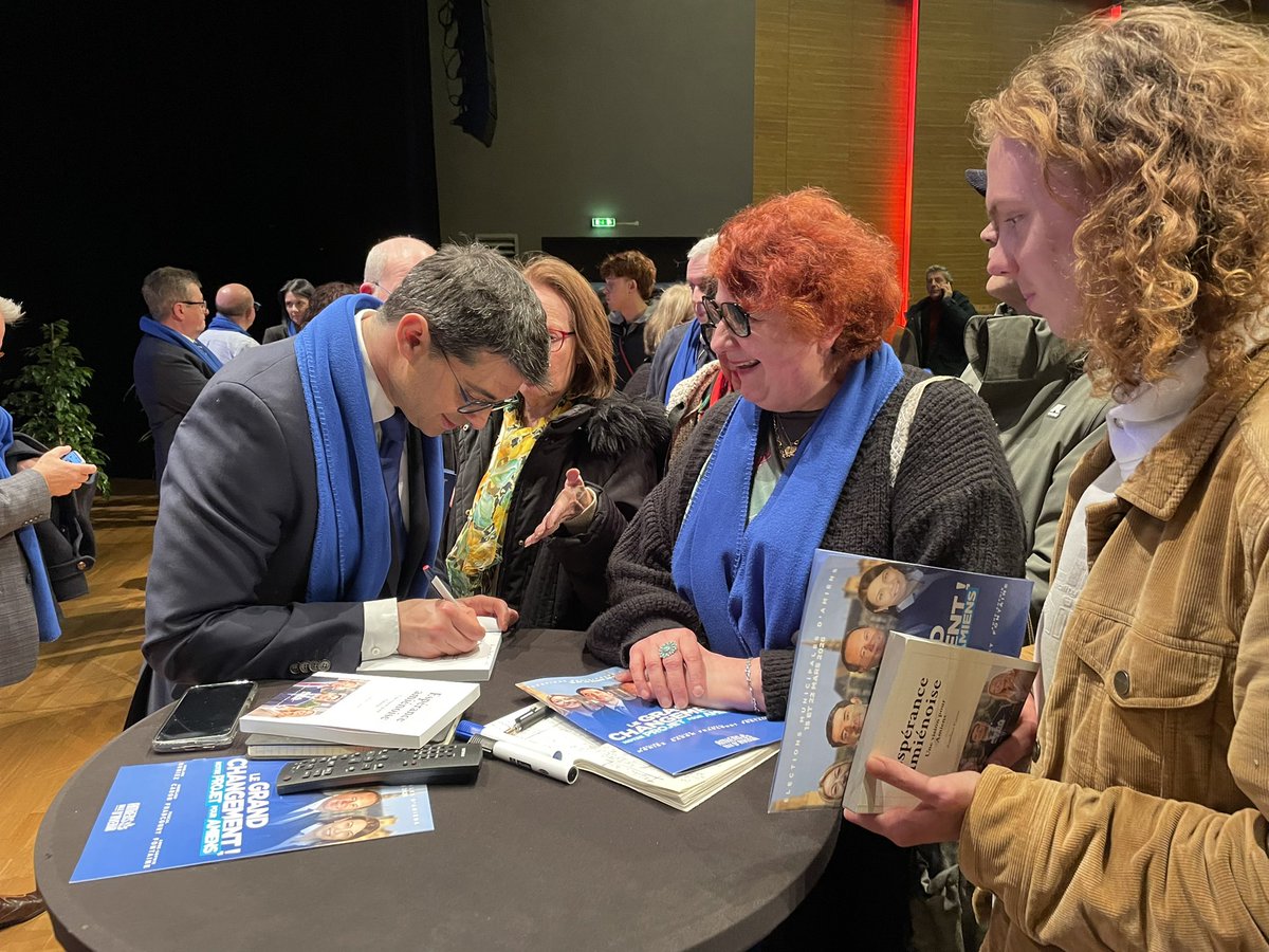 AVAvenir_'s tweet photo. Quel meeting hier soir à mégacité  ! Salle comble 💪
Dimanche, un seul vote utile, celui d’Aurelien Caron Pascal Fradcourt !

#Municipales2026 https://t.co/2eMH2vAuMF