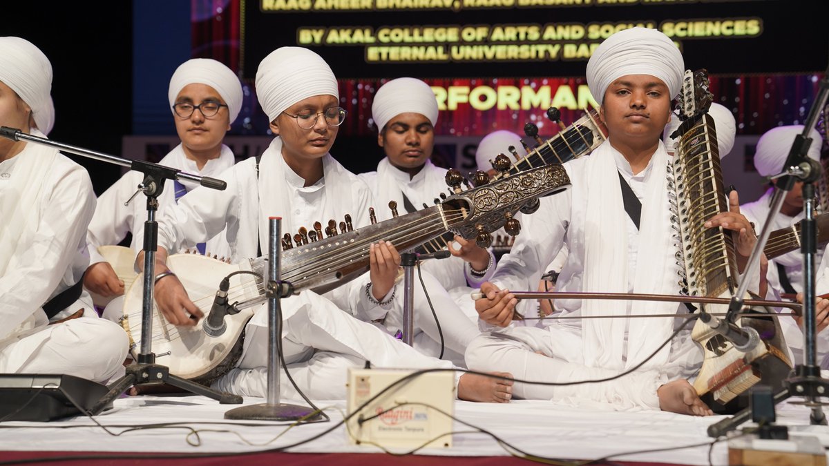pinakamediawork's tweet photo. Official Pictures #SikhlensHonors #SikhlensIndia2026
Post 64 - Issued on March 12, 2026 | 
The Divine Orchestra by Akal College (Eternal University, Baru Sahib) at #SikhlensIndia2026 was a profound experience. 🎶 https://t.co/JtU4uk8ZGD