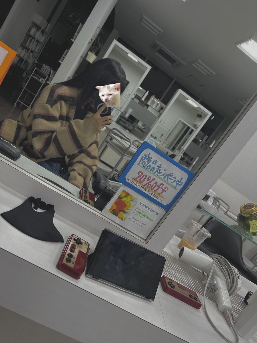 capmeeen's tweet photo. また髪の毛伸ばしたいナ https://t.co/T7qhfuyeUg
