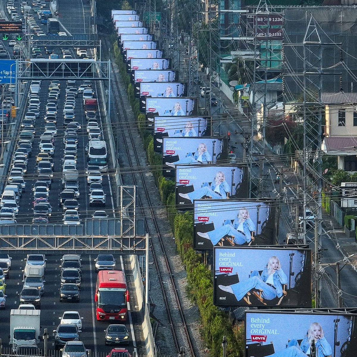 ตอนนี้ยกให้ไทยที่ 1 กุตลกมากกกกกก ตุ๊กๆอะไร สแปมดิวะ