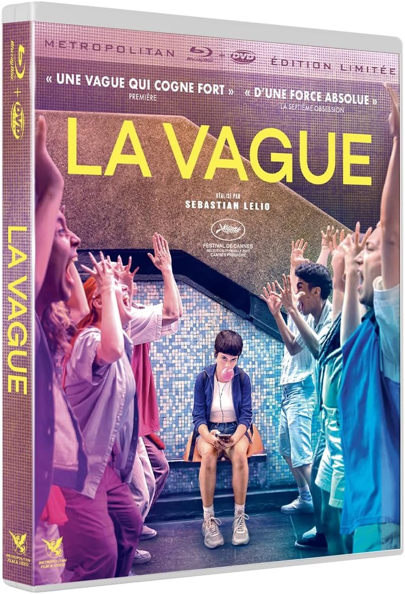 LeBleuduMiroir's tweet image. #Concours : on vous offre vos combos BR/DVD du film LA VAGUE de Sebastian Lelio, disponible en vidéo chez @Metropolitan_Fr 

👉 Partagez ce post et/ ou abonnez-vous à nos RS pour doubler vos chances d'être tiré·e au sort. 
lebleudumiroir.fr/la-vague-conco…