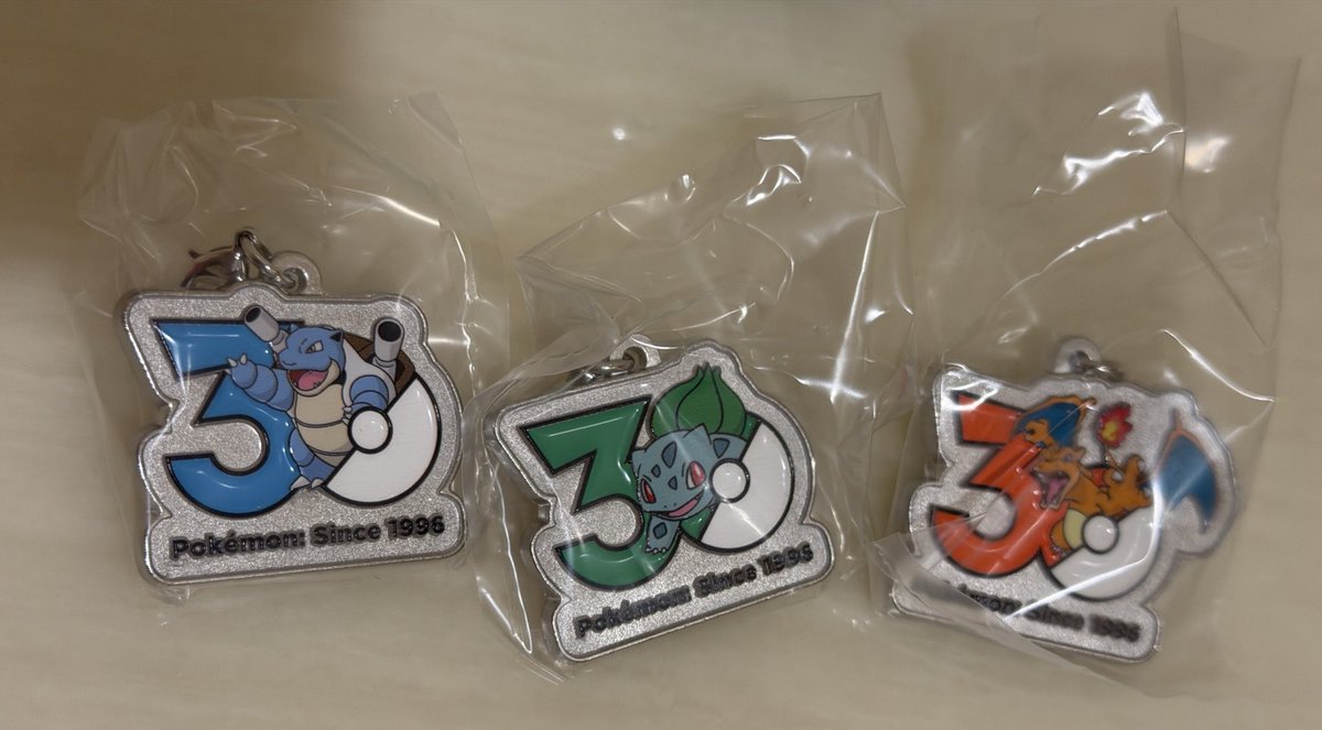 th1219___tag's tweet photo. 【譲渡】ポケモン 30周年 メタルチャームマスコット ガチャガチャ

【譲】カメックス、フシギダネ、リザードン
【求】定価+送料（郵送の場合）
郵送又は福岡県内でのお取引を希望しています。
お心当たりのある方はリプ又はDMにてお知らせください。 https://t.co/37gd1COIjI