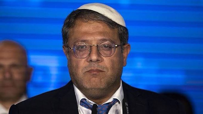 İsrail Ulusal Güvenlik Bakanı Itamar Ben Gvir öldü. Filistin'de sayısız katliamın faillerinden biriydi. Medya, bir araba kazasında öldüğü yalanını yayıyor, ancak gerçekte İran füzesi tarafından öldürüldü.