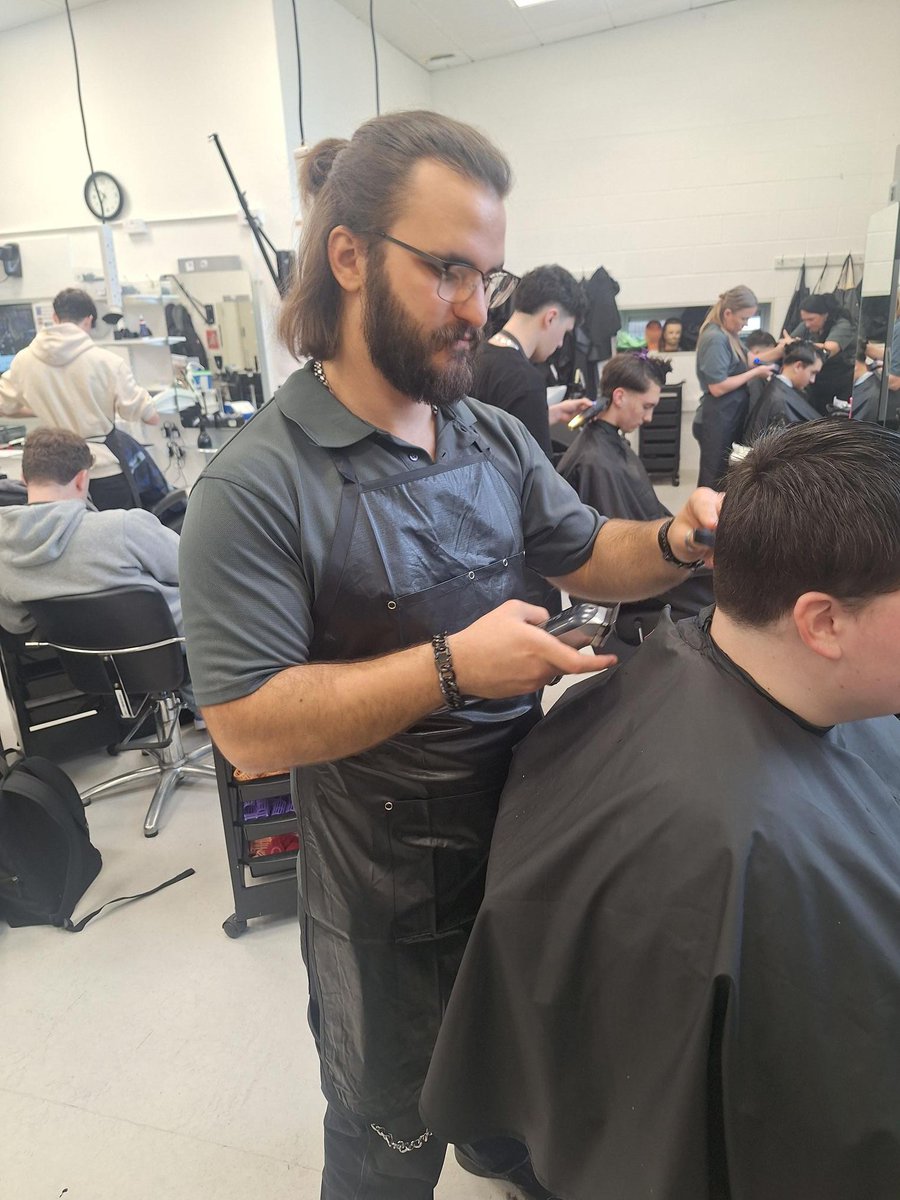 Drogheda Institute of Further Education tweet media