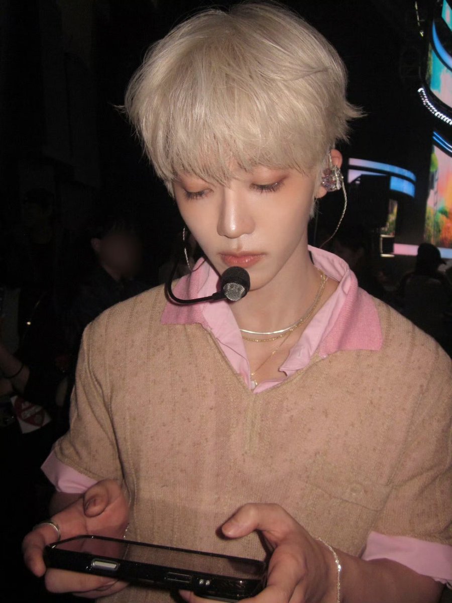 Princess
Beauty
Beautiful
Princesse
Princesa
Prinzessin
Hime
Gongju
Gōngzhǔ
Pretty
Lovely
Angel
Darling
Sweetheart
Diva
Queen
Mooi
Schön
Frumoasă
Krasivaya
Piękna
Bijin
Bishōjo
Yeppeun
Mi-in
Seraphina
Chérie
Mignon
Adora
Belíssima