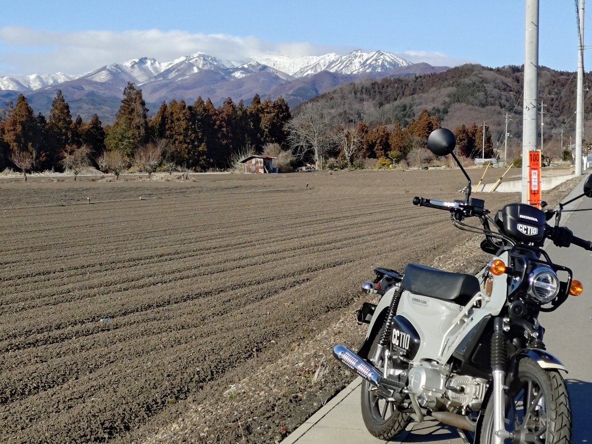 近くのバイク屋さんまで修理、整備の相談に行って来ました。
帰りは少し遠回りして
維持管理走行して来た🏍️