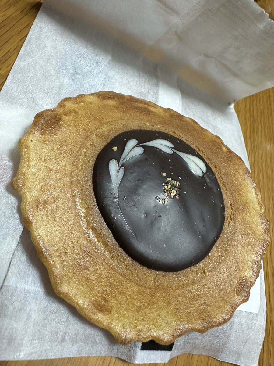 4cbOS0JB6iTK3ey's tweet photo. 何かオサレな味噌煎餅 https://t.co/X1c687kmur