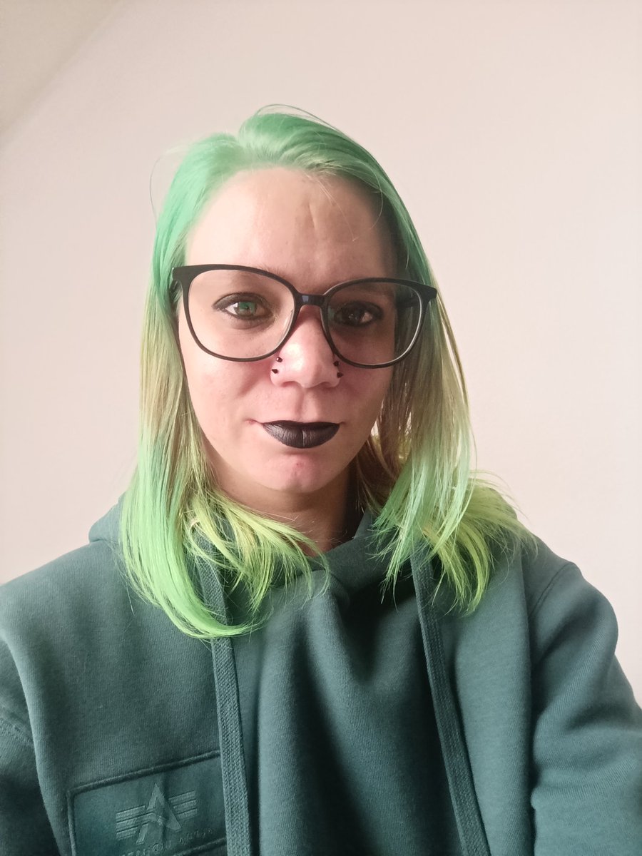 Durchgeficktes Eichhörnchen 🐿️🏳️🌈 tweet media