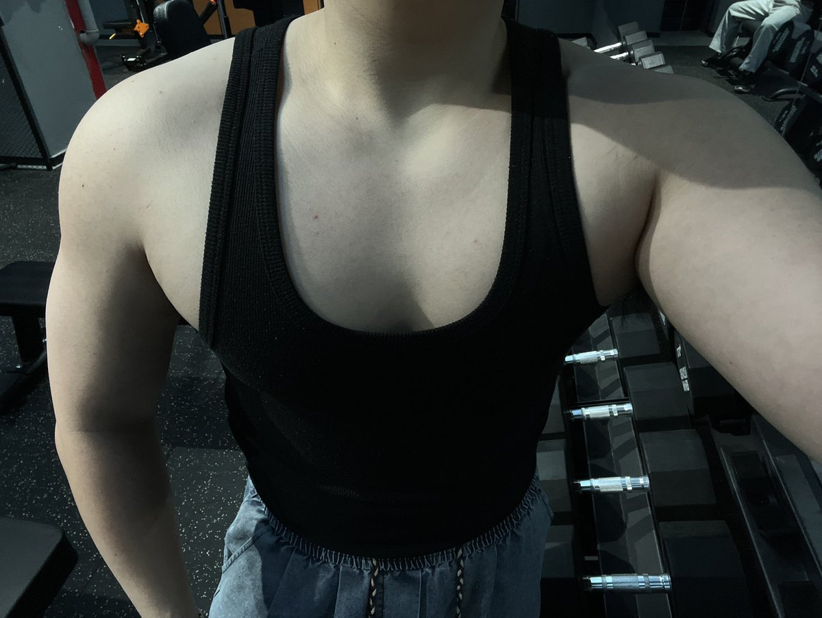 库库吃碳水 tweet media