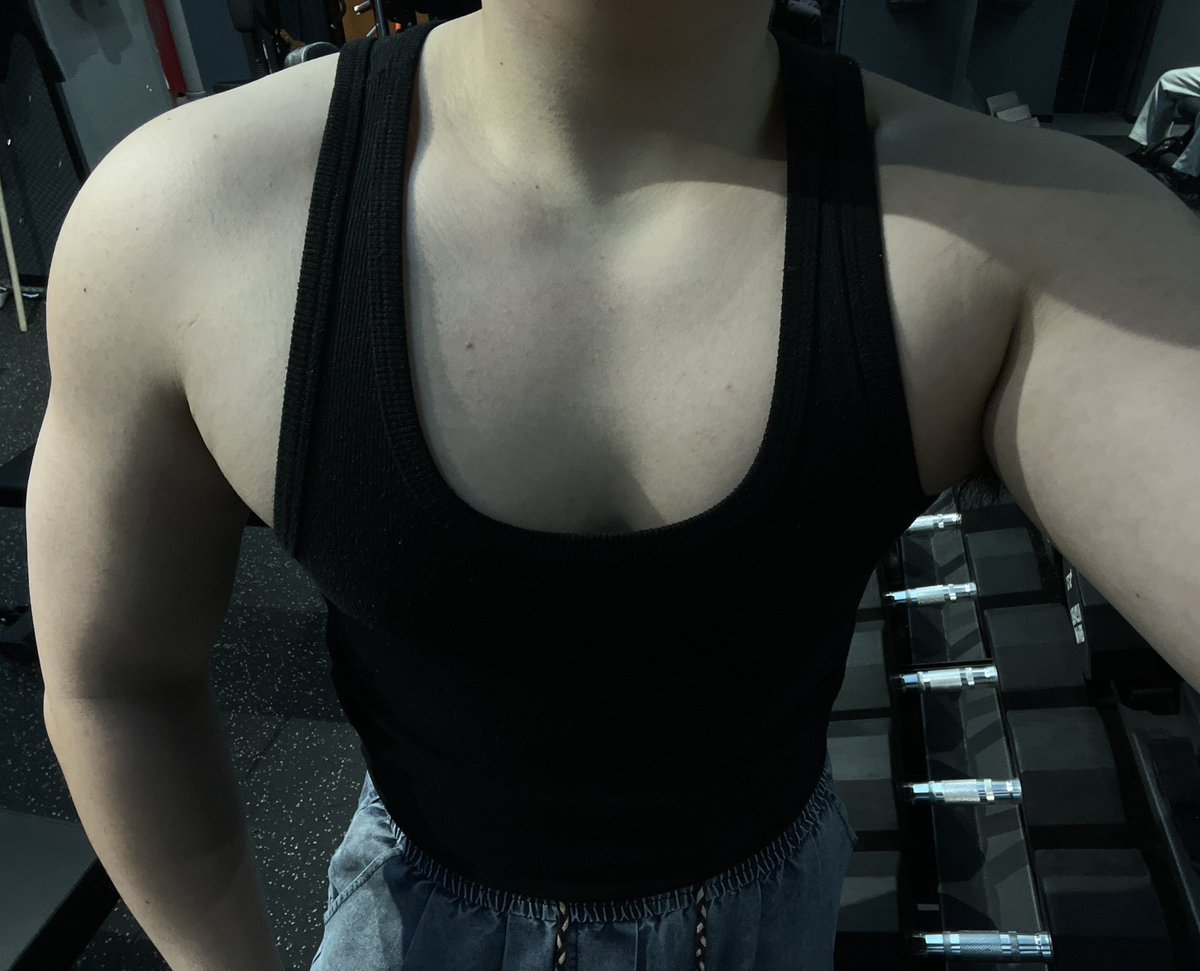 库库吃碳水 tweet media