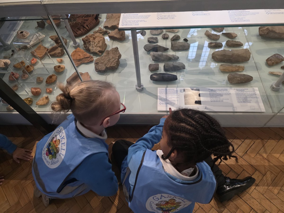 Gaskell Readers tweet media