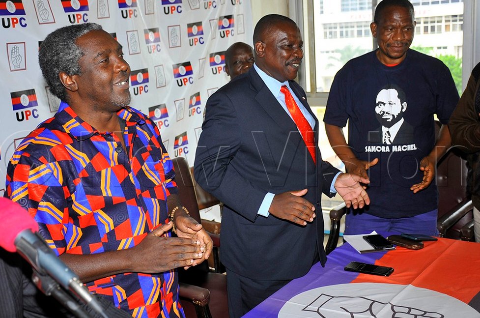 106.9 Kabalega FM tweet media