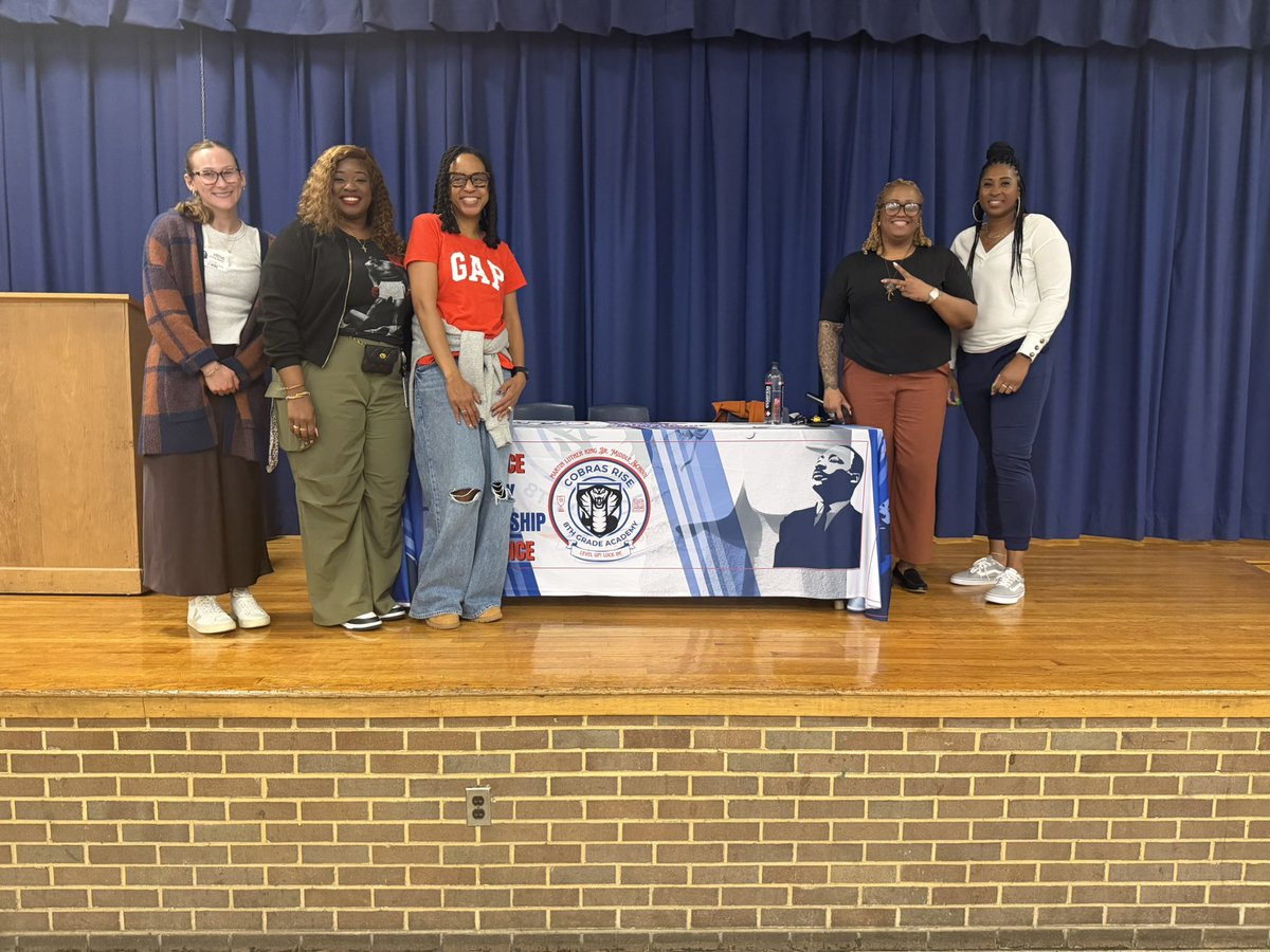 APEmjay's tweet photo. My 8th graders of MLK MS’s Cobras RISE Academy spent the morning with High School Counselors  discussing transition from 8th to 9th grade and its highlights and challenges. @pgcps  Bladensburg, Central, and Friendly HS. https://t.co/oQt9ygyLCW