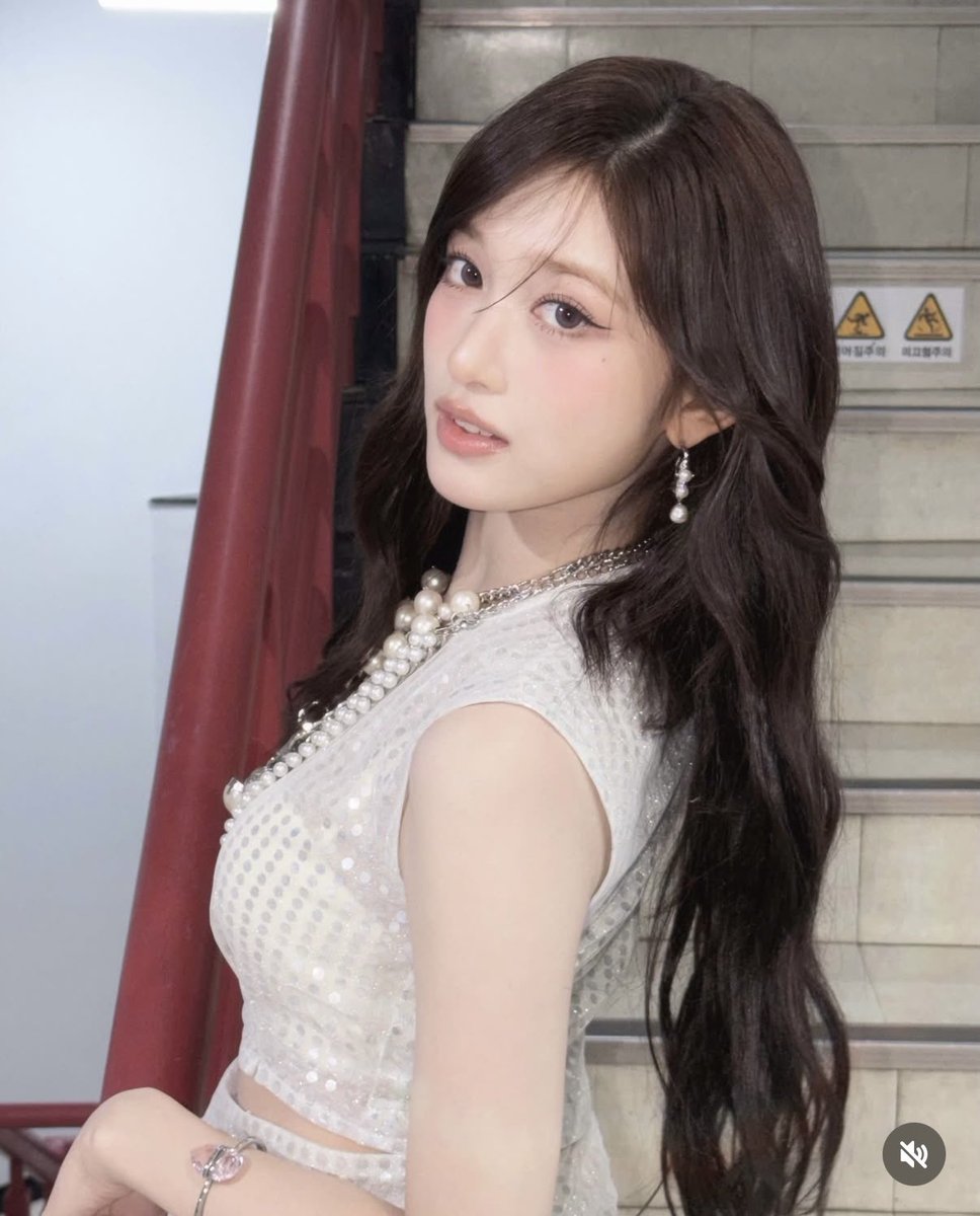 𝗔𝗺𝗶 tweet media